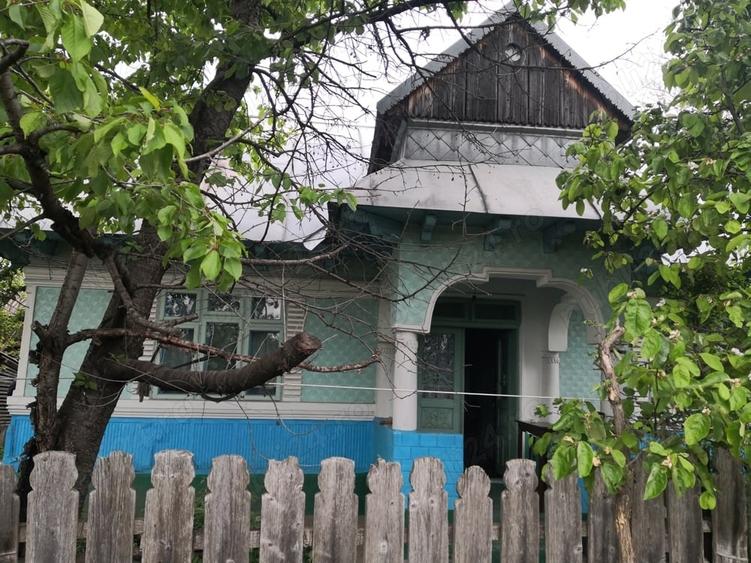 Casă cu 2 camere în Doljești