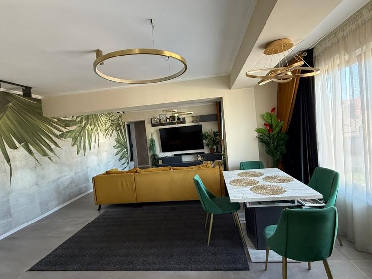 Apartament cu 4 camere decomandat, mobilat în Brâncoveanu