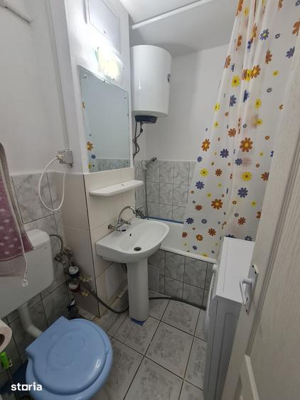 Garsonieră decomandată în Micălaca