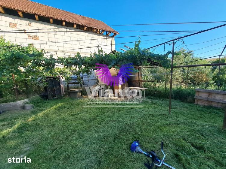 Casă cu 3 camere cu Teren 800 Mp în Slimnic