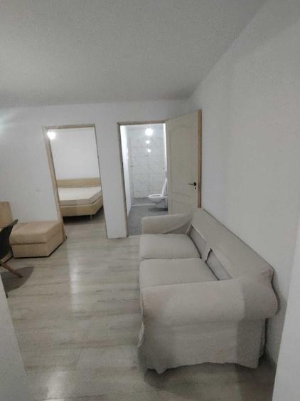 Apartament cu 2 camere semidecomandat în Exterior Vest