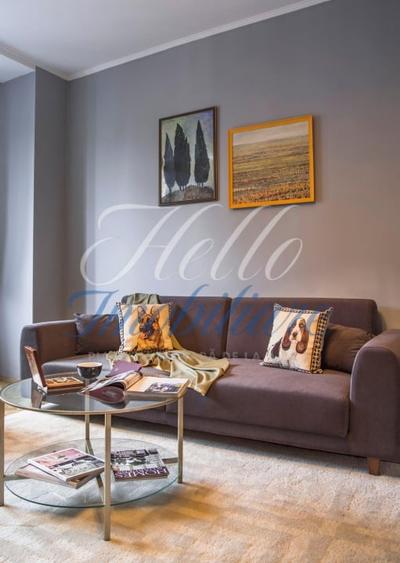 Apartament cu 3 camere semidecomandat, mobilat în Central