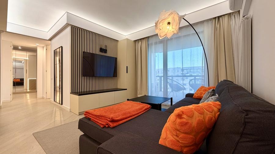 Apartament cu 3 camere decomandat, mobilat în Pipera