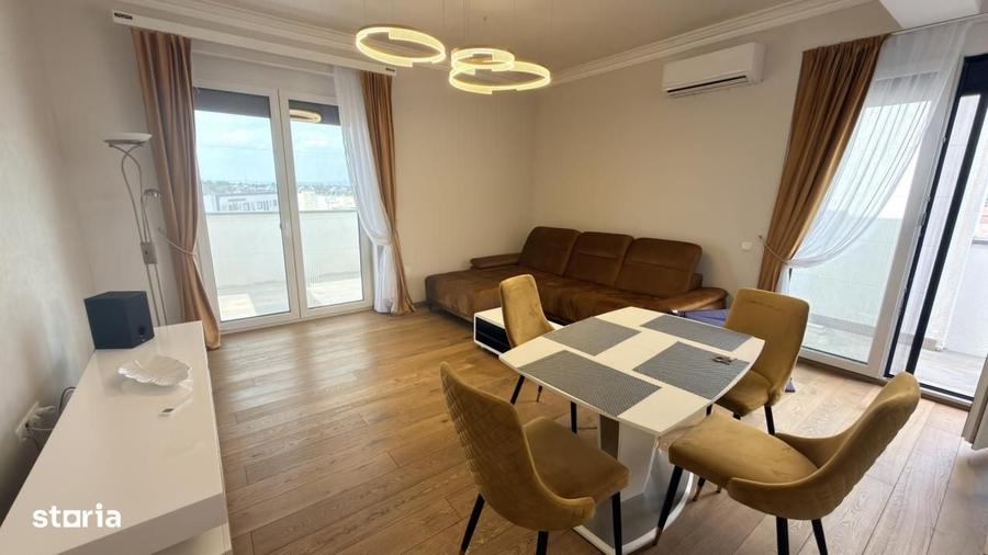 Apartament cu 3 camere decomandat în Lazaret