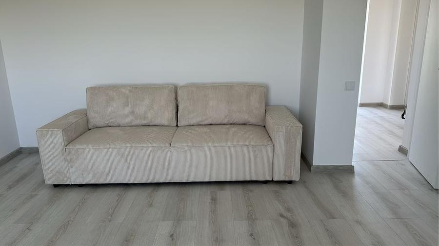 Casă cu 4 camere în Piscu