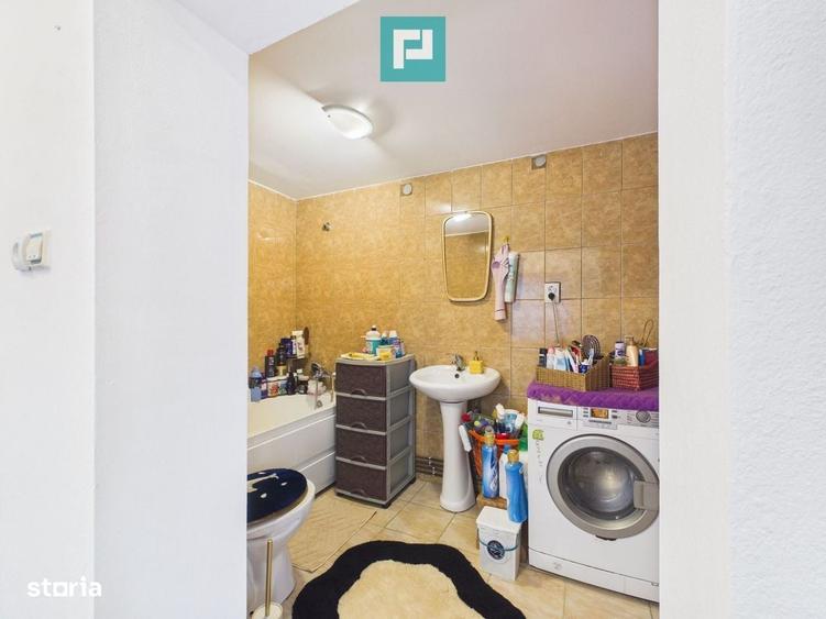 Casă cu 4 camere în Săcălaz