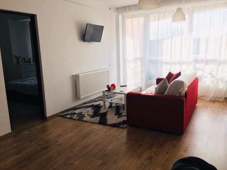 Apartament cu 3 camere decomandat în Drumul Carului
