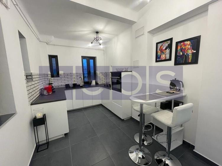 Apartament cu 4 camere decomandat în Armeneasca