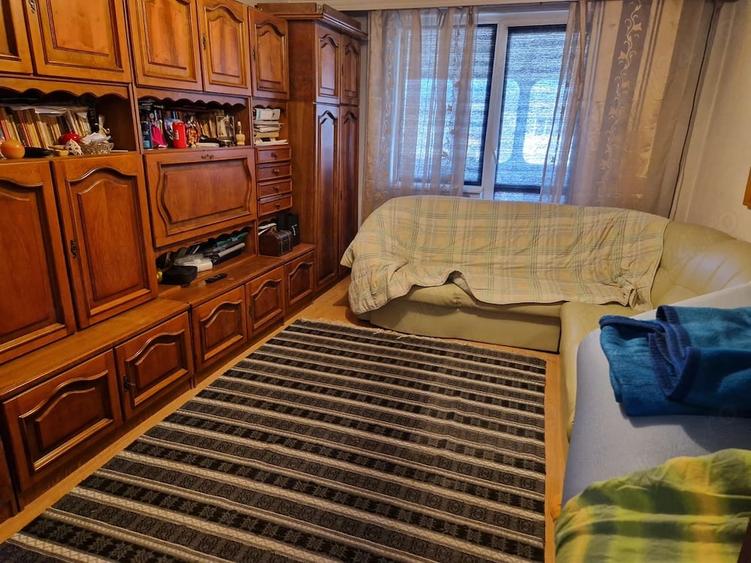 Apartament cu 2 camere decomandat în Precista