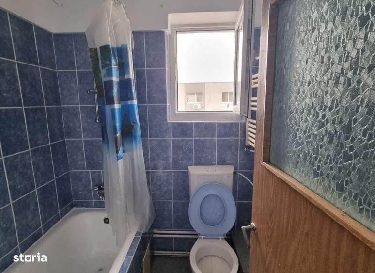 Apartament cu 2 camere decomandat în Nicolina