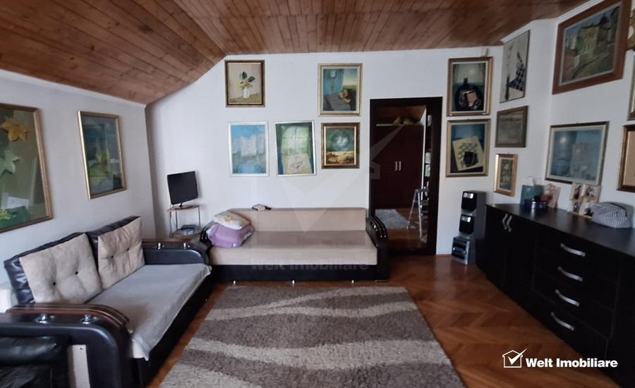 Casă individuală cu 7 camere cu Canalizare în Andrei Mureșanu