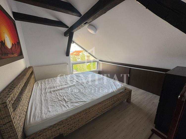 Apartament cu 3 camere semidecomandat, mobilat în Bună Ziua