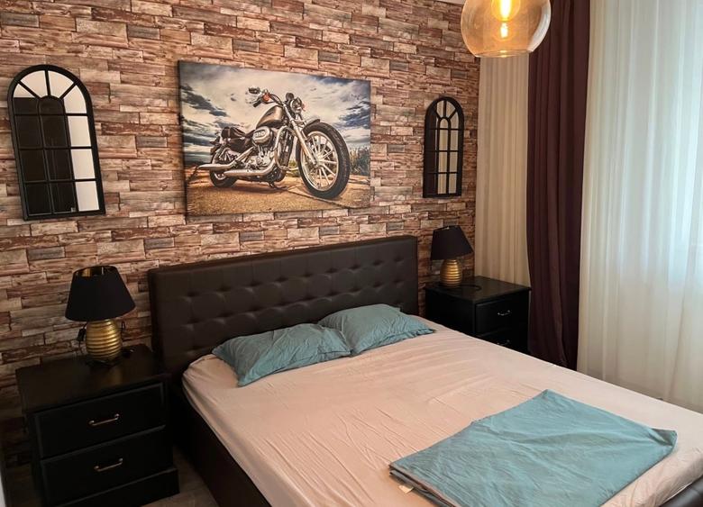 Apartament cu 3 camere decomandat în Drumul Taberei