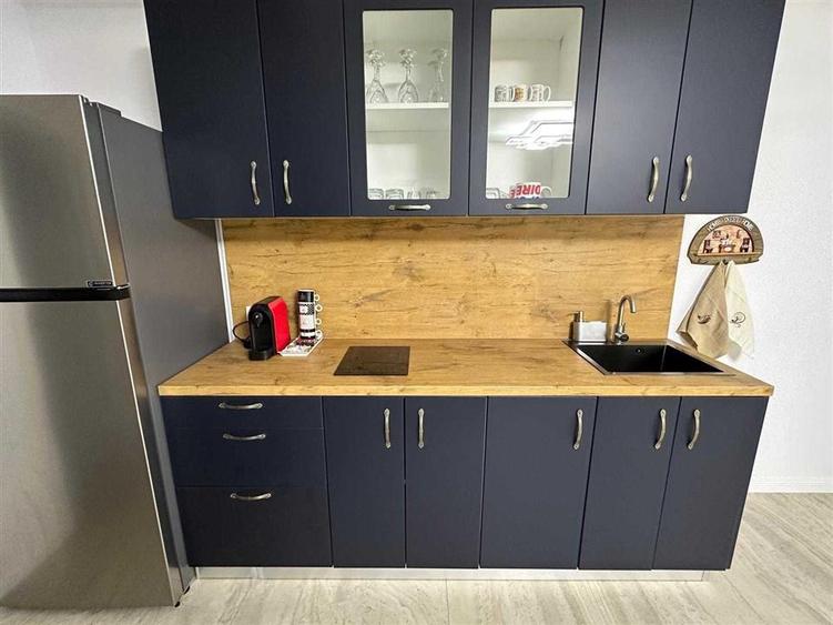 Apartament cu 2 camere semidecomandat, mobilat în Tătărași