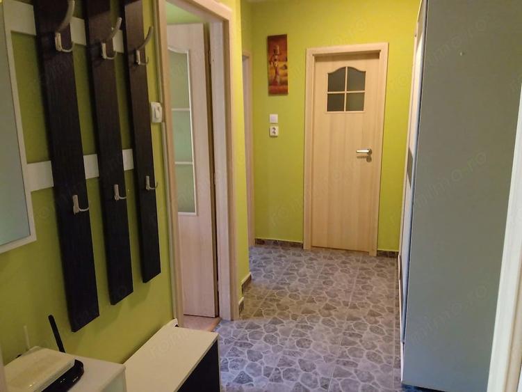 Apartament cu 2 camere decomandat în Dâmbovița