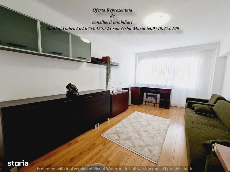 Apartament cu 4 camere decomandat în Piața Unirii