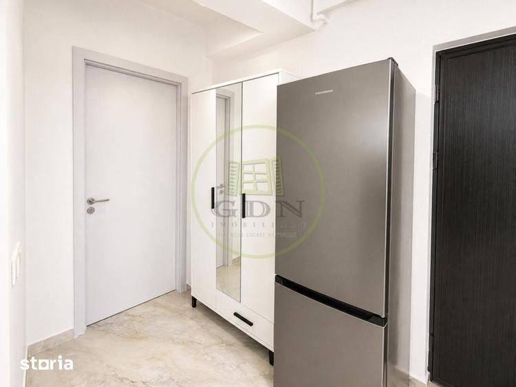 Apartament cu 2 camere semidecomandat, mobilat în Nord