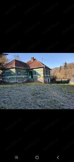 Casă cu 3 camere cu Teren 418 Mp în Vălișoara