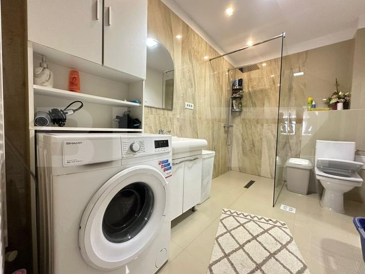 Casă individuală cu 4 camere cu Canalizare în Vulcan