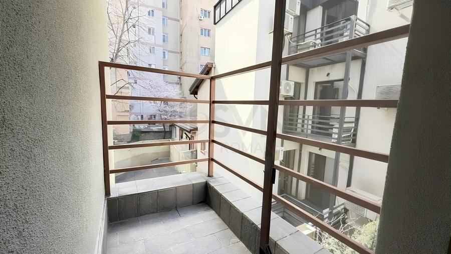 Apartament cu 3 camere decomandat, mobilat în Kiseleff