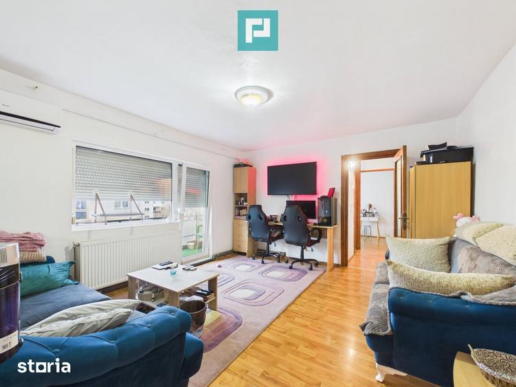 Apartament cu 3 camere semidecomandat în Micălaca