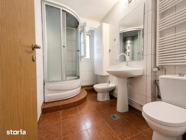 Apartament cu 3 camere decomandat în Griviței