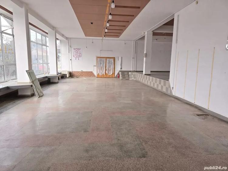 Spațiu comercial, de 180 mp, în Central