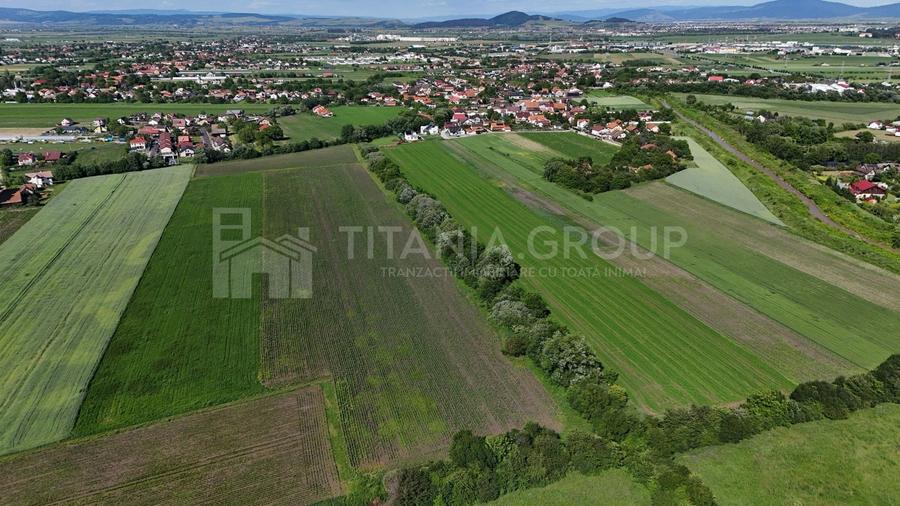 Teren Construcții intravilan de 33737 mp, în Stupini