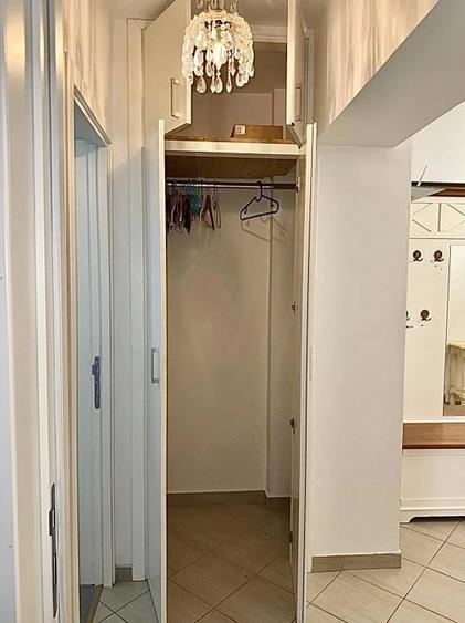 Apartament cu 2 camere decomandat în P-ța Universității