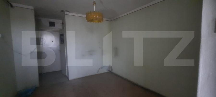 Garsonieră decomandată în Soarelui