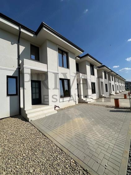 Casă cu 3 camere cu Teren 300 Mp în Giroc