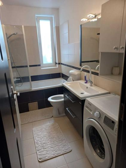 Apartament cu 2 camere decomandat în 7 Noiembrie