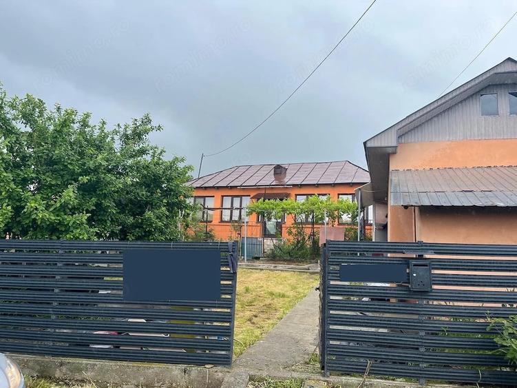 Casă cu 4 camere cu Teren 1153 Mp în Central