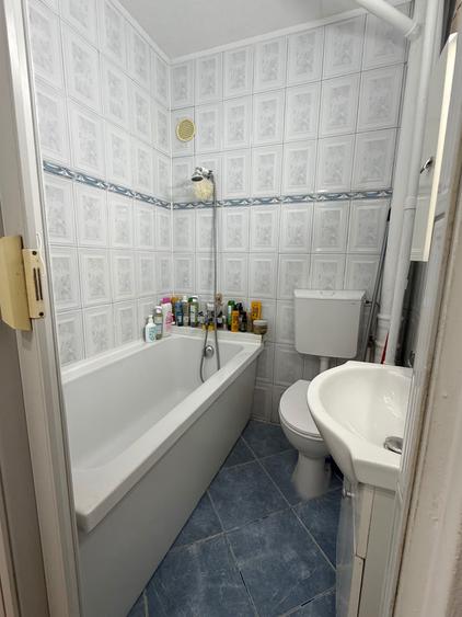 Apartament cu 2 camere nedecomandat în Tomis Nord