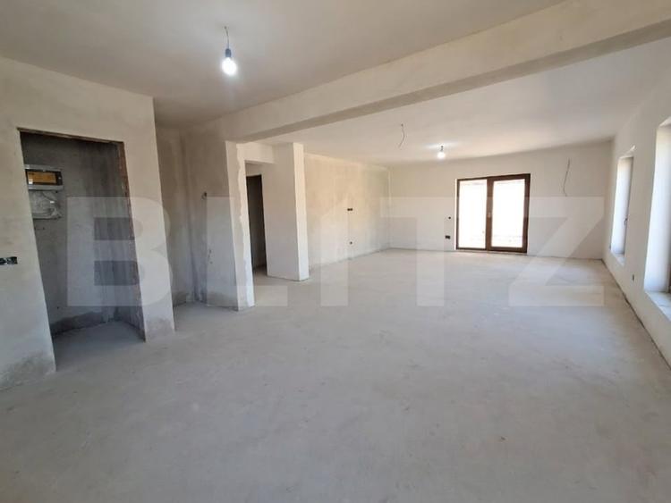 Casă individuală cu 3 camere cu Teren 1354 Mp în Sărmașu