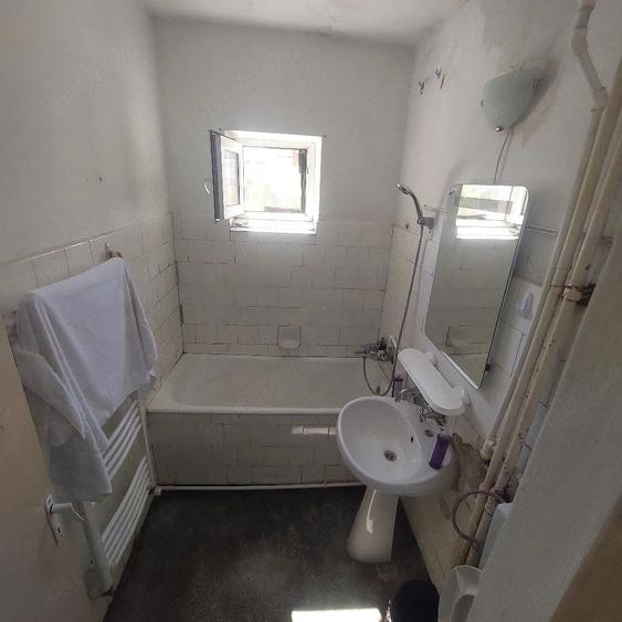 Apartament cu 2 camere semidecomandat în Ultracentral