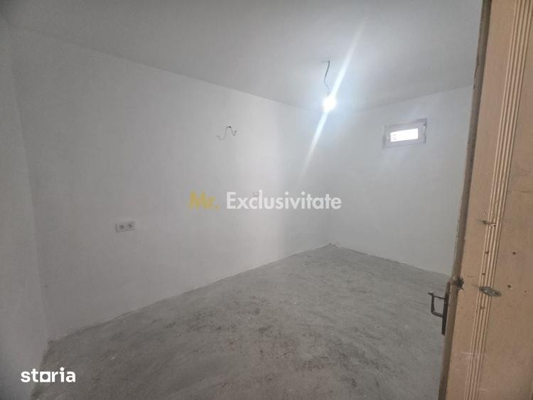 Casă cu 2 camere cu Teren 7350 Mp în Valea Vinului