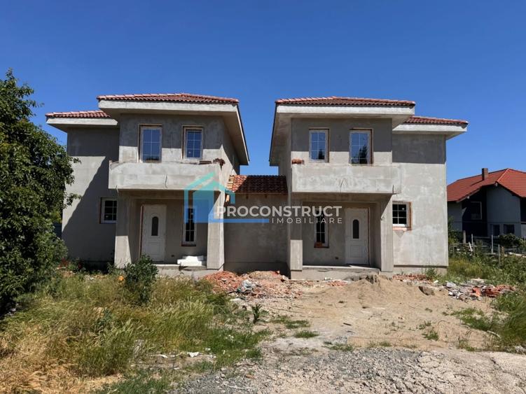 Duplex cu 4 camere cu Canalizare în Giarmata