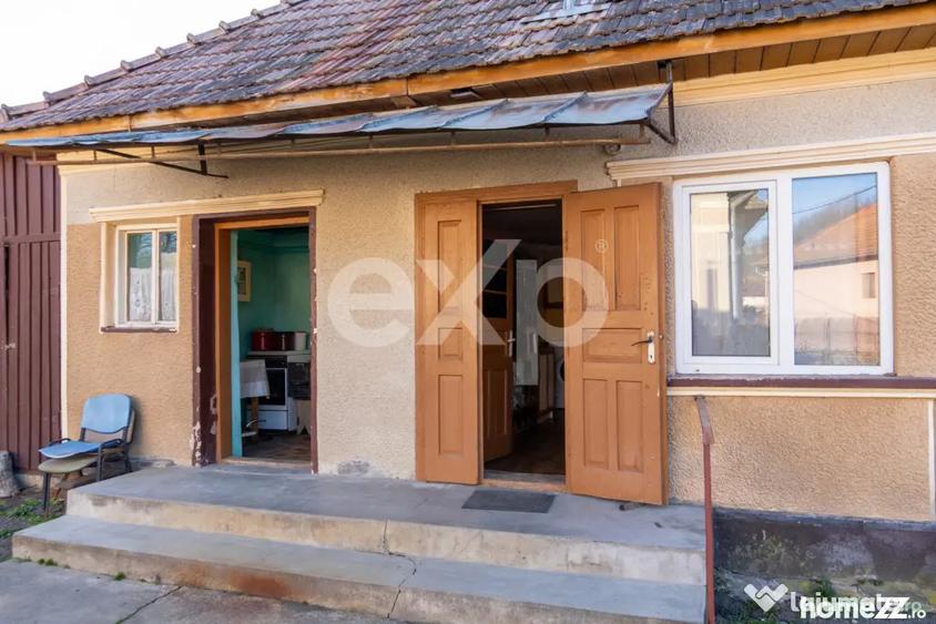 Casă cu 3 camere cu Canalizare în Sânpaul