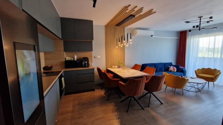 Apartament cu 3 camere semidecomandat în Gheorgheni