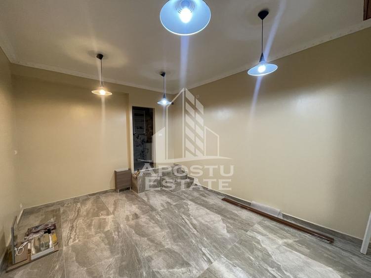 Spațiu comercial, de 30 mp, în Complex Studențesc