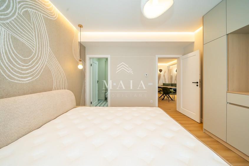 Apartament cu 4 camere decomandat în Central