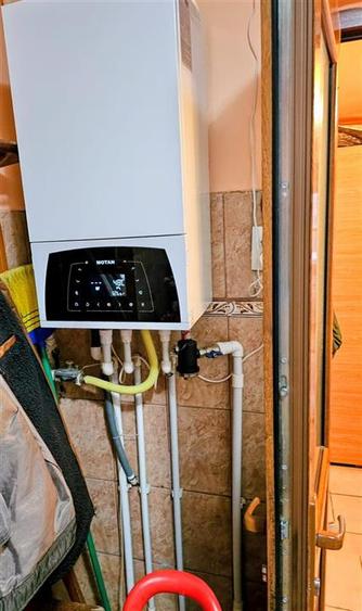 Casă cu 4 camere cu Teren 182 Mp în Pisc