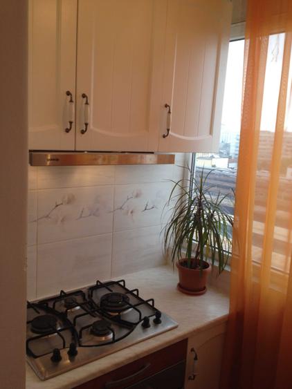 Apartament cu 2 camere semidecomandat în Gara de Nord