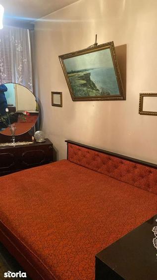 Apartament cu 4 camere în Militari
