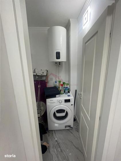 Apartament cu 3 camere decomandat în Tei