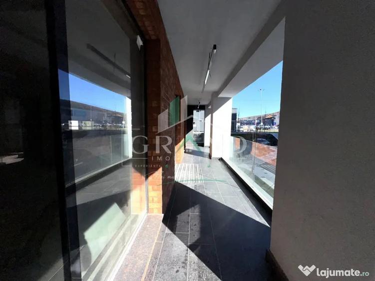 Spațiu comercial, de 119 mp, în Florești