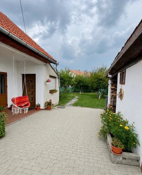 Casă cu Teren 800 Mp în Central