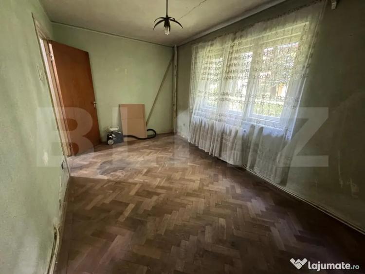 Apartament cu 2 camere semidecomandat în Gojdu