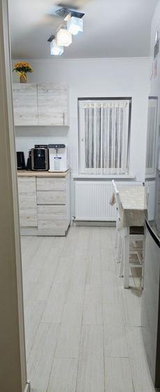 Apartament cu 3 camere decomandat în Mărășești